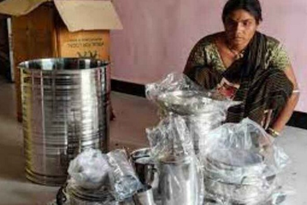 सरकारी योजनेत दलालांचा हस्तक्षेप; मोफत साहित्यसाठी कामगारांकडून पैसे उकळले जातात